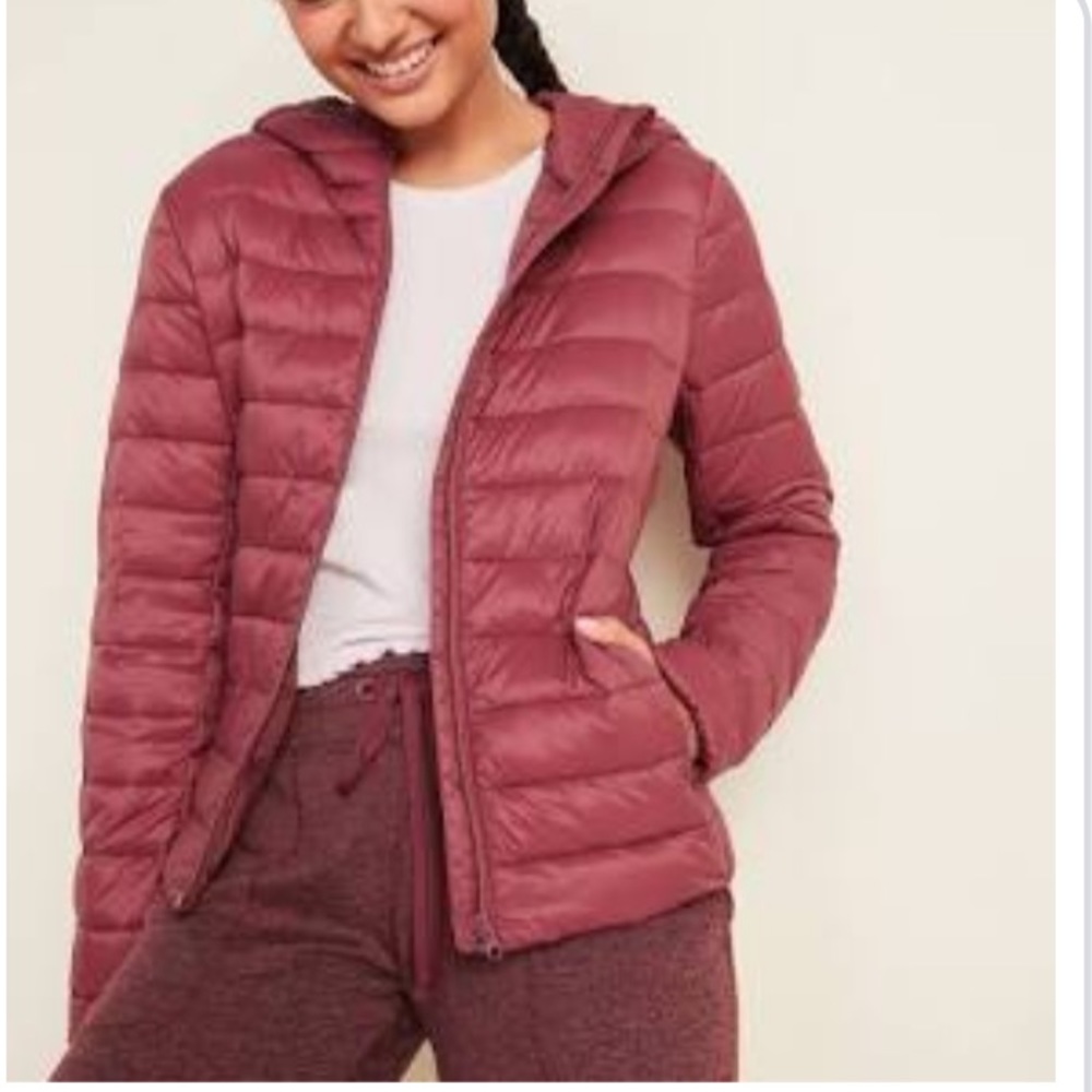 Burgundy Puffer Jacket / size S